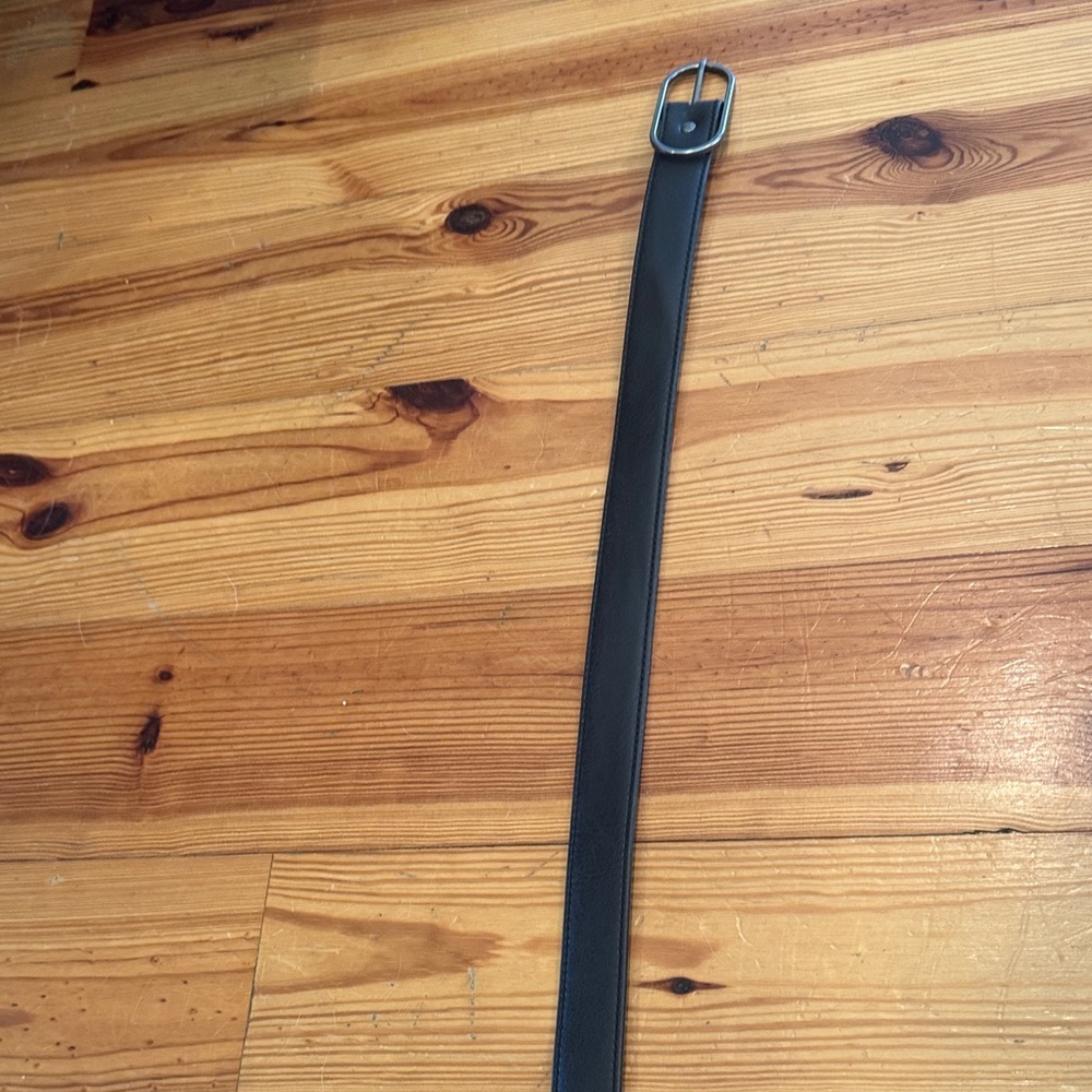 EUC Matt & Nat NEIL Black Vegan Leather Belt - Picture 5 of 5